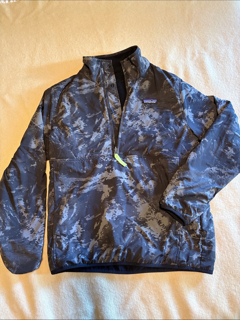 Patagonia Men's Grey Camo Half-Zip Performance Pullover Jacket